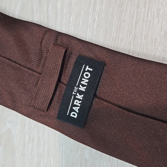 The Dark Knot Mens Elegant Brown Ties - Picture 2 of 4